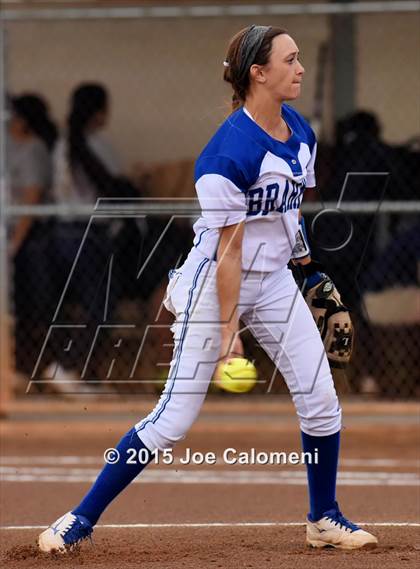 Thumbnail 1 in MacArthur [Douglas] vs O'Connor (UIL 6A Area Playoff) photogallery.