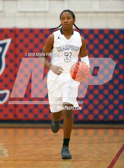 Thumbnail 3 in Marcos de Niza vs. Cesar Chavez (McClintock Holiday Tournament) photogallery.