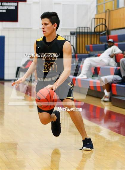 Thumbnail 1 in Marcos de Niza vs. Cesar Chavez (McClintock Holiday Tournament) photogallery.