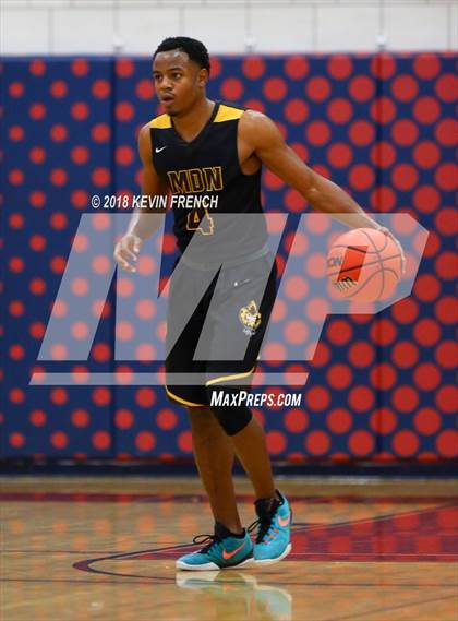Thumbnail 3 in Marcos de Niza vs. Cesar Chavez (McClintock Holiday Tournament) photogallery.