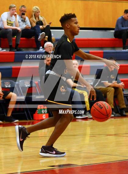 Thumbnail 1 in Marcos de Niza vs. Cesar Chavez (McClintock Holiday Tournament) photogallery.