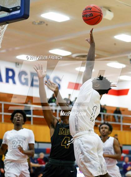 Thumbnail 1 in Marcos de Niza vs. Cesar Chavez (McClintock Holiday Tournament) photogallery.