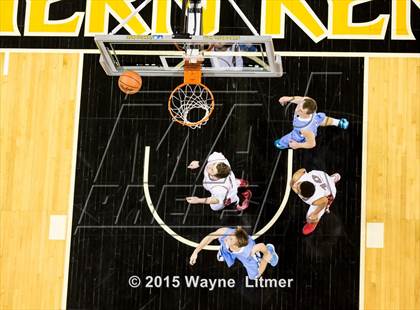 Thumbnail 2 in Boone County vs Dixie (9th Region Tournament) photogallery.