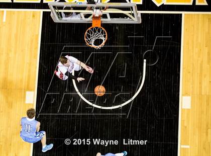 Thumbnail 2 in Boone County vs Dixie (9th Region Tournament) photogallery.
