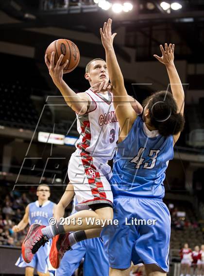 Thumbnail 1 in Boone County vs Dixie (9th Region Tournament) photogallery.