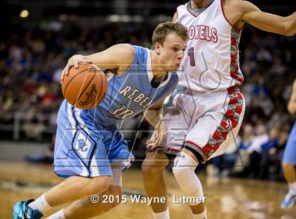Thumbnail 3 in Boone County vs Dixie (9th Region Tournament) photogallery.
