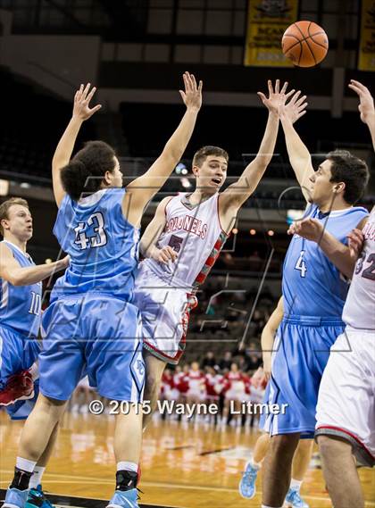 Thumbnail 3 in Boone County vs Dixie (9th Region Tournament) photogallery.