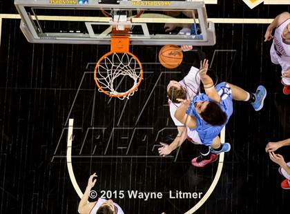 Thumbnail 1 in Boone County vs Dixie (9th Region Tournament) photogallery.