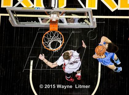 Thumbnail 3 in Boone County vs Dixie (9th Region Tournament) photogallery.