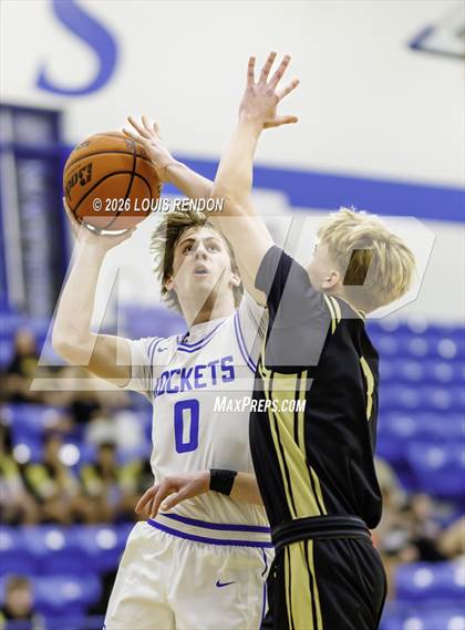 Thumbnail 3 in McGregor @ Robinson photogallery.