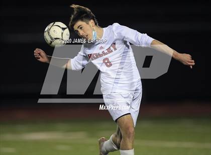 Thumbnail 2 in Holley @ East Rochester (NYPHSAA Section 5 Final) photogallery.