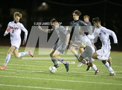 Thumbnail 2 in Holley @ East Rochester (NYPHSAA Section 5 Final) photogallery.