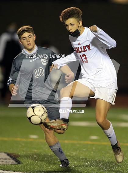 Thumbnail 1 in Holley @ East Rochester (NYPHSAA Section 5 Final) photogallery.