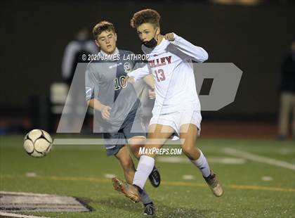 Thumbnail 2 in Holley @ East Rochester (NYPHSAA Section 5 Final) photogallery.
