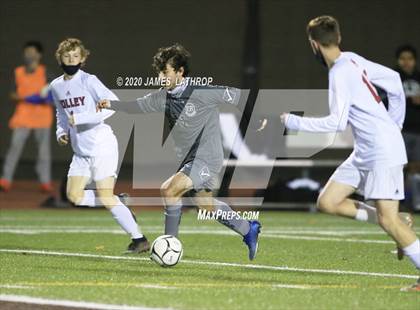 Thumbnail 3 in Holley @ East Rochester (NYPHSAA Section 5 Final) photogallery.