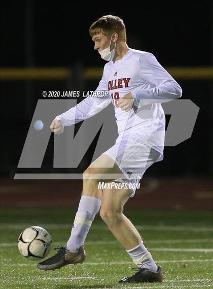Thumbnail 3 in Holley @ East Rochester (NYPHSAA Section 5 Final) photogallery.