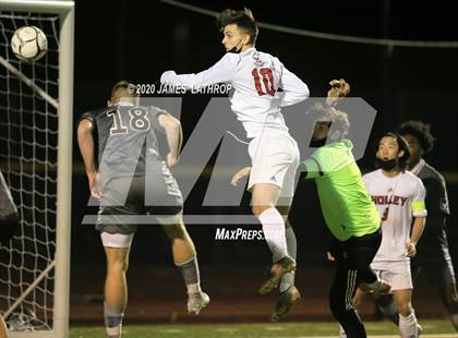 Thumbnail 3 in Holley @ East Rochester (NYPHSAA Section 5 Final) photogallery.