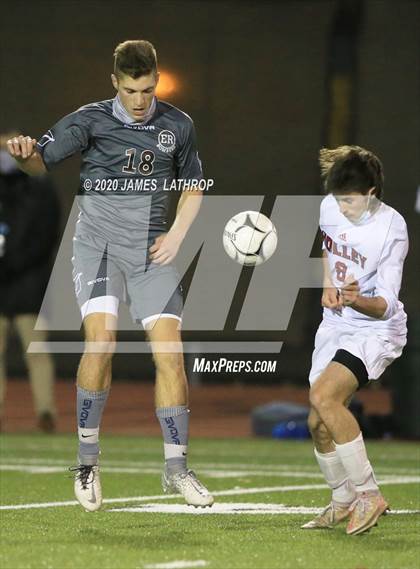 Thumbnail 1 in Holley @ East Rochester (NYPHSAA Section 5 Final) photogallery.