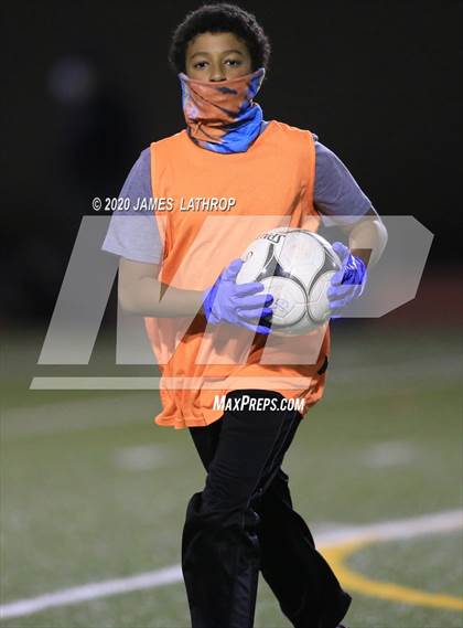 Thumbnail 1 in Holley @ East Rochester (NYPHSAA Section 5 Final) photogallery.