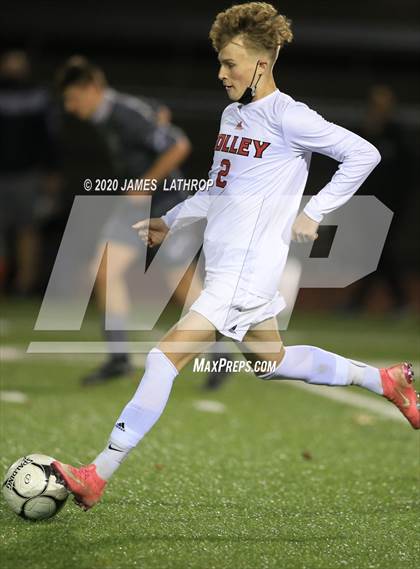Thumbnail 2 in Holley @ East Rochester (NYPHSAA Section 5 Final) photogallery.