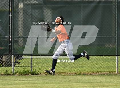 Thumbnail 2 in  Chatsworth vs Helix (73rd Annual Lion's Tournament) photogallery.