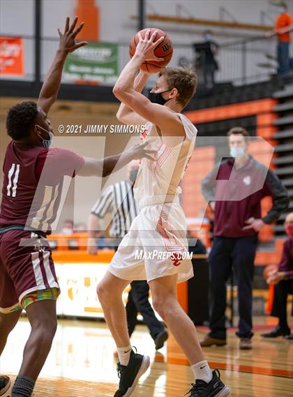 Thumbnail 3 in Belleville West @ Edwardsville (IHSA SWC Semifinal) photogallery.