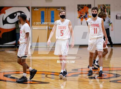 Thumbnail 2 in Belleville West @ Edwardsville (IHSA SWC Semifinal) photogallery.