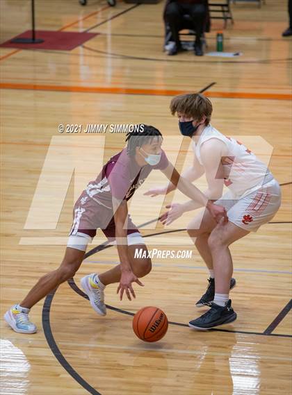 Thumbnail 1 in Belleville West @ Edwardsville (IHSA SWC Semifinal) photogallery.