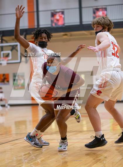 Thumbnail 3 in Belleville West @ Edwardsville (IHSA SWC Semifinal) photogallery.