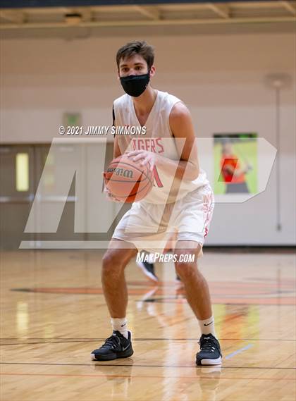 Thumbnail 1 in Belleville West @ Edwardsville (IHSA SWC Semifinal) photogallery.
