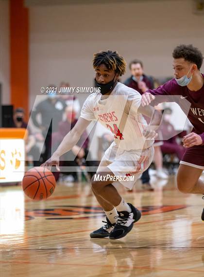 Thumbnail 3 in Belleville West @ Edwardsville (IHSA SWC Semifinal) photogallery.