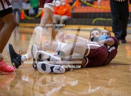 Thumbnail 3 in Belleville West @ Edwardsville (IHSA SWC Semifinal) photogallery.