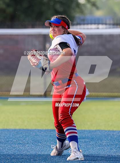 Thumbnail 2 in Whitesboro @ Prairiland (UIL 3A Softball Regional Quarterfinal) photogallery.