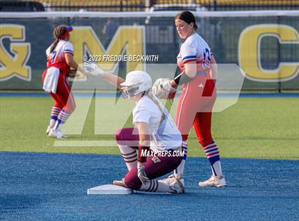 Thumbnail 3 in Whitesboro @ Prairiland (UIL 3A Softball Regional Quarterfinal) photogallery.