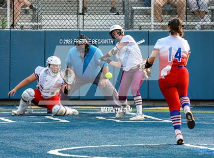 Thumbnail 2 in Whitesboro @ Prairiland (UIL 3A Softball Regional Quarterfinal) photogallery.