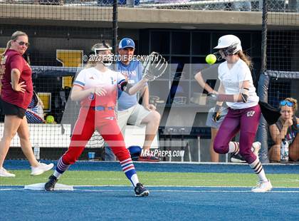 Thumbnail 2 in Whitesboro @ Prairiland (UIL 3A Softball Regional Quarterfinal) photogallery.