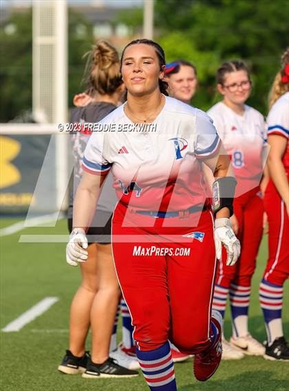 Thumbnail 3 in Whitesboro @ Prairiland (UIL 3A Softball Regional Quarterfinal) photogallery.