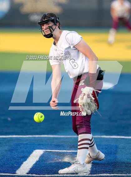 Thumbnail 2 in Whitesboro @ Prairiland (UIL 3A Softball Regional Quarterfinal) photogallery.
