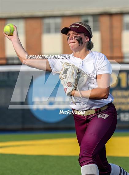Thumbnail 2 in Whitesboro @ Prairiland (UIL 3A Softball Regional Quarterfinal) photogallery.