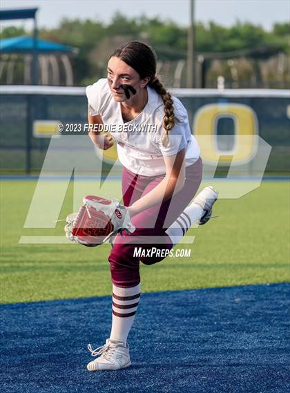 Thumbnail 3 in Whitesboro @ Prairiland (UIL 3A Softball Regional Quarterfinal) photogallery.