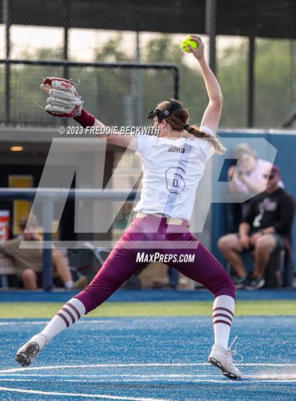 Thumbnail 2 in Whitesboro @ Prairiland (UIL 3A Softball Regional Quarterfinal) photogallery.