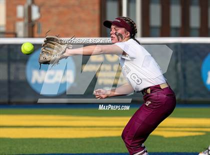 Thumbnail 2 in Whitesboro @ Prairiland (UIL 3A Softball Regional Quarterfinal) photogallery.