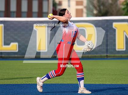 Thumbnail 2 in Whitesboro @ Prairiland (UIL 3A Softball Regional Quarterfinal) photogallery.