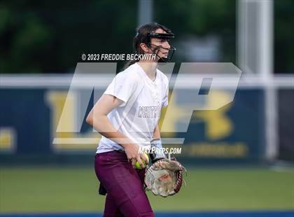 Thumbnail 1 in Whitesboro @ Prairiland (UIL 3A Softball Regional Quarterfinal) photogallery.
