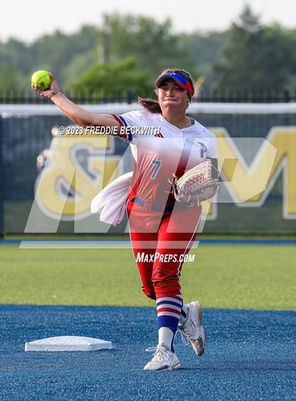 Thumbnail 2 in Whitesboro @ Prairiland (UIL 3A Softball Regional Quarterfinal) photogallery.