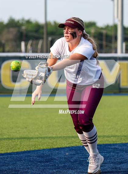 Thumbnail 2 in Whitesboro @ Prairiland (UIL 3A Softball Regional Quarterfinal) photogallery.