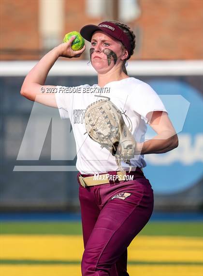 Thumbnail 2 in Whitesboro @ Prairiland (UIL 3A Softball Regional Quarterfinal) photogallery.