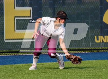 Thumbnail 2 in Whitesboro @ Prairiland (UIL 3A Softball Regional Quarterfinal) photogallery.