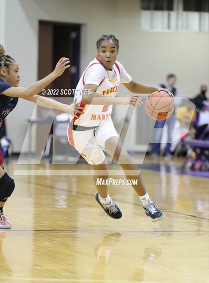 Thumbnail 1 in Bishop Hartley vs. Purcell Marian (OGBR Classic in the City) photogallery.
