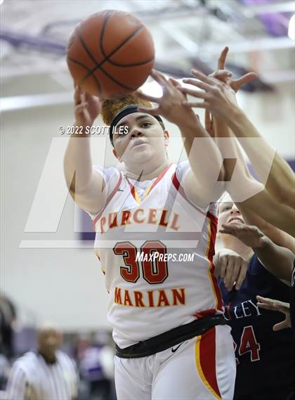 Thumbnail 2 in Bishop Hartley vs. Purcell Marian (OGBR Classic in the City) photogallery.